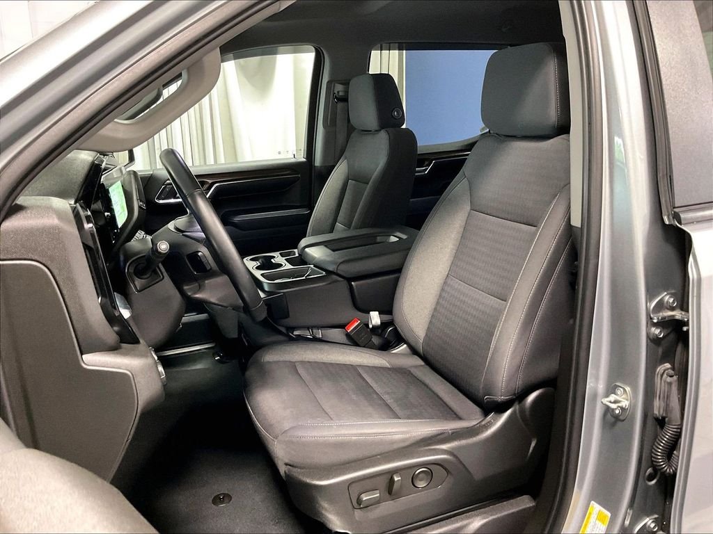 Used 2023 Gray Chevrolet LT image 10