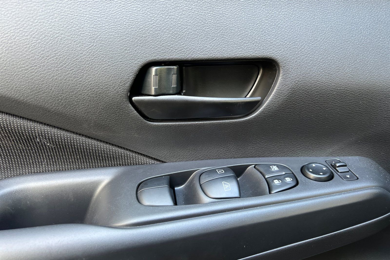 2025 Nissan KICKS PLAY Base - Photo 12