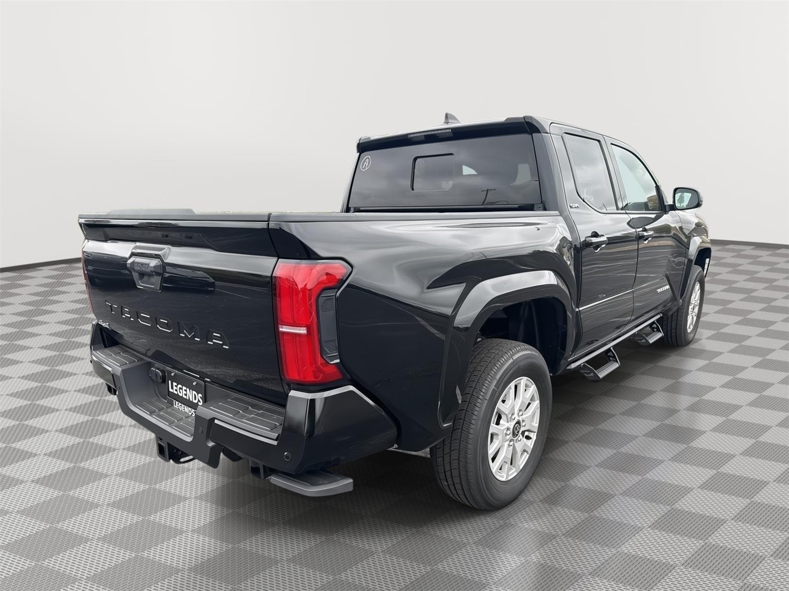 2026 Toyota Tacoma SR5 - Photo 14
