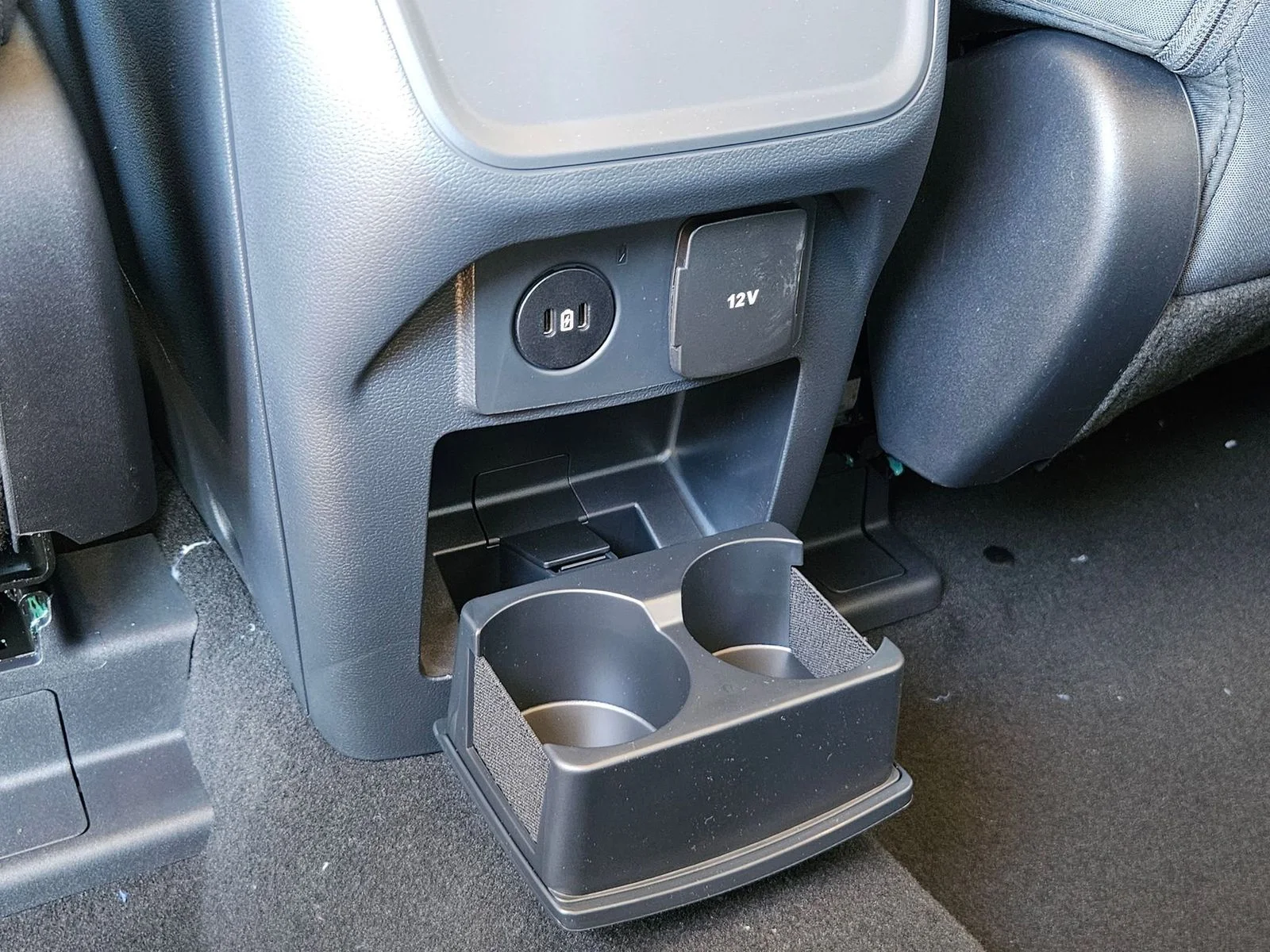 New 2026 Agate Black Metallic Ford Active image 22