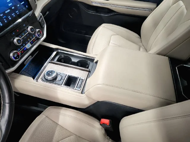Used 2024 White Ford Limited image 32