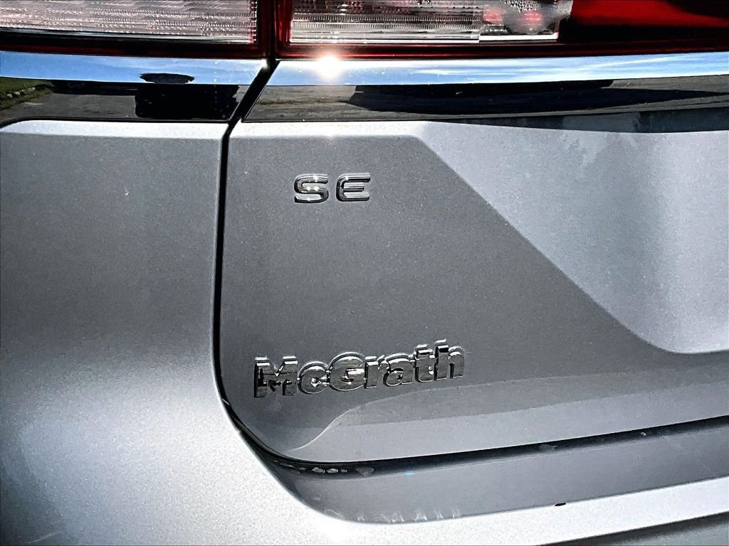 Used 2026 Silver Volkswagen SE w/Technology image 27