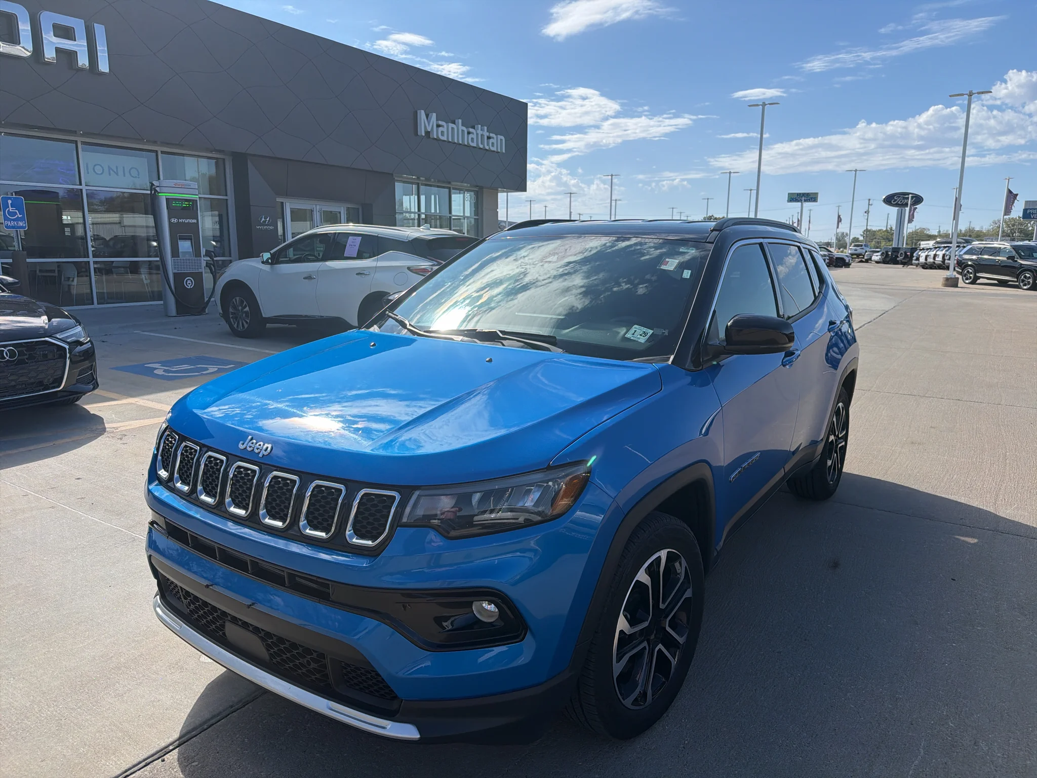 Used 2024 Blue Jeep Limited image 3