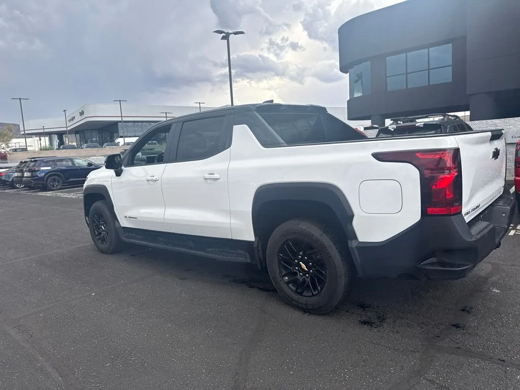 Used 2024 White Chevrolet Work Truck image 15