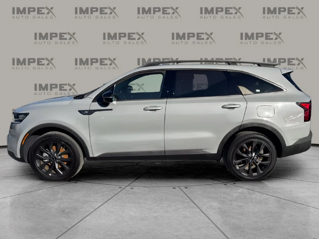 Used 2022 Gray Kia X-Line EX image 2