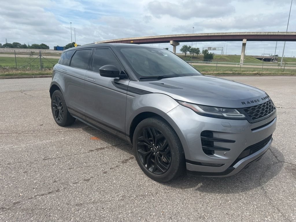Used 2022 Gray Land Rover R-Dynamic SE image 4