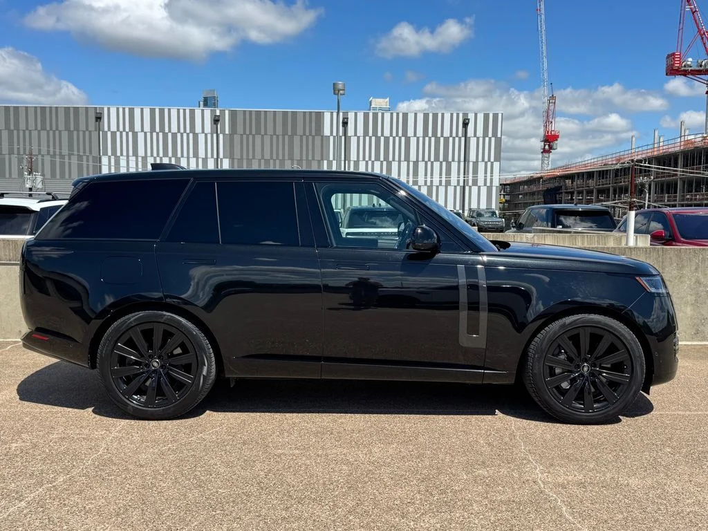 Certified Used 2023 Black Land Rover SE image 9