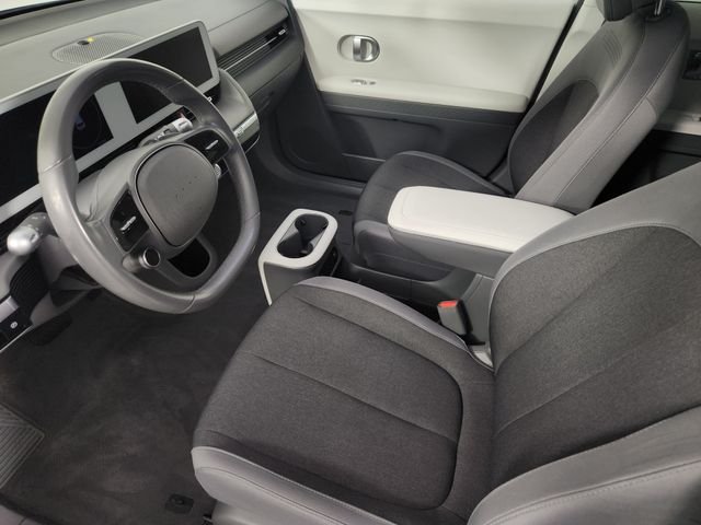 Certified Used 2024 White Hyundai SE image 11