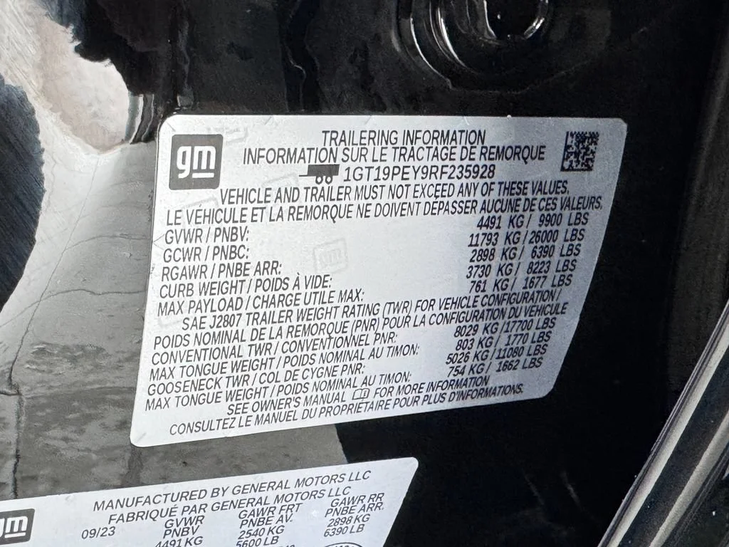 Certified Used 2024 Onyx Black GMC AT4 image 9