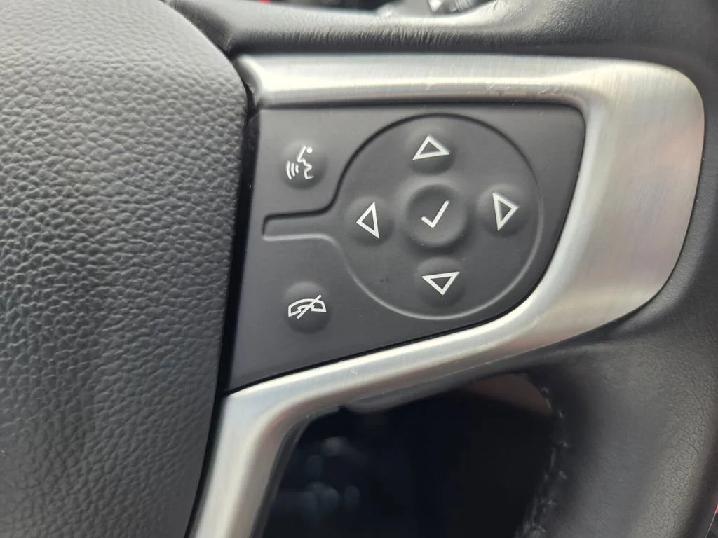Used 2020 Summit White GMC SLT image 18