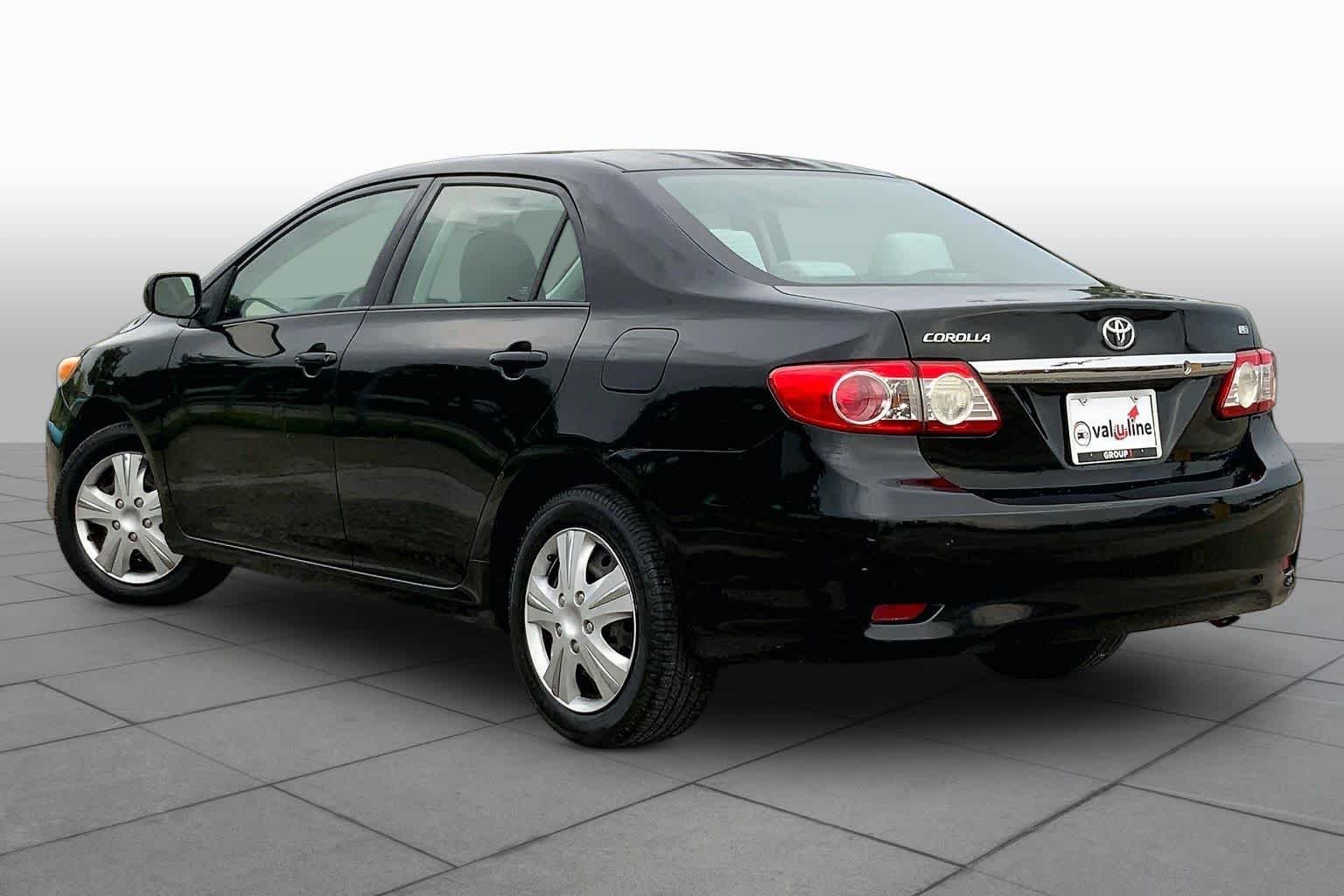 Used 2012 Black Sand Pearl Toyota LE image 12