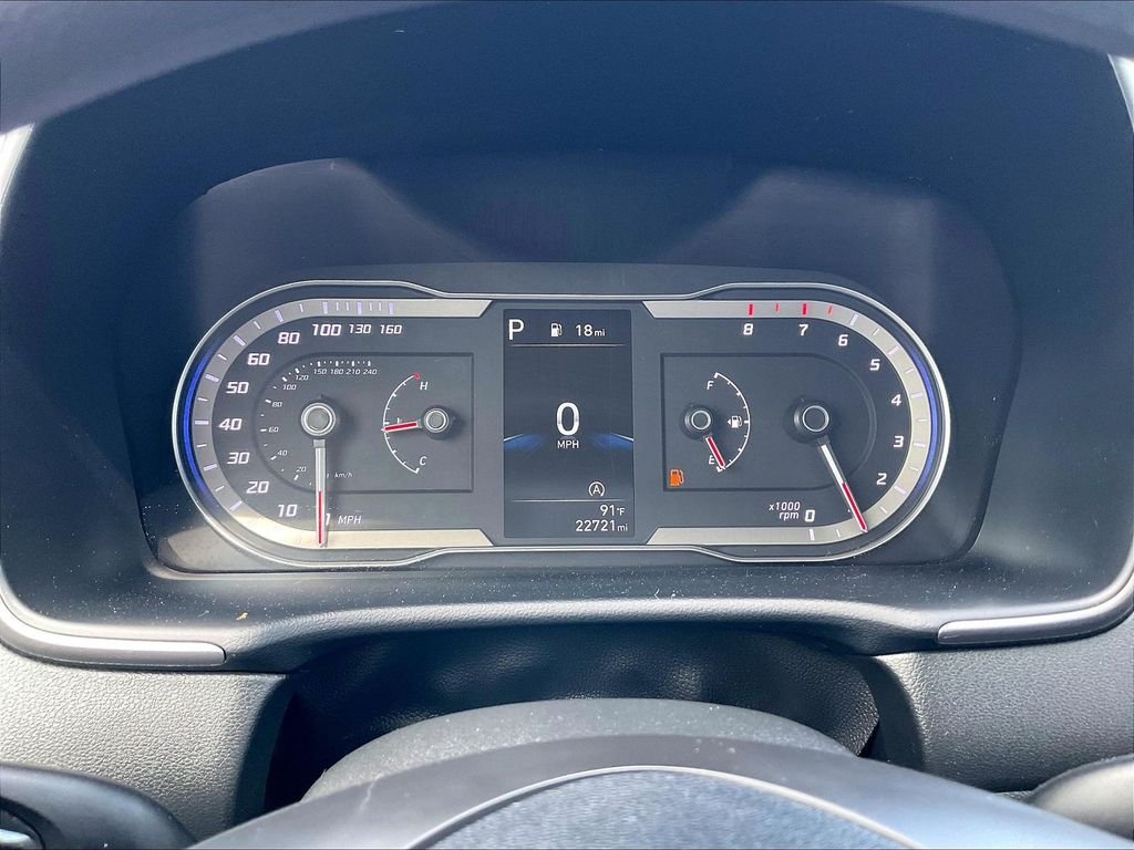 Used 2023 Amazon Gray Hyundai SEL image 23