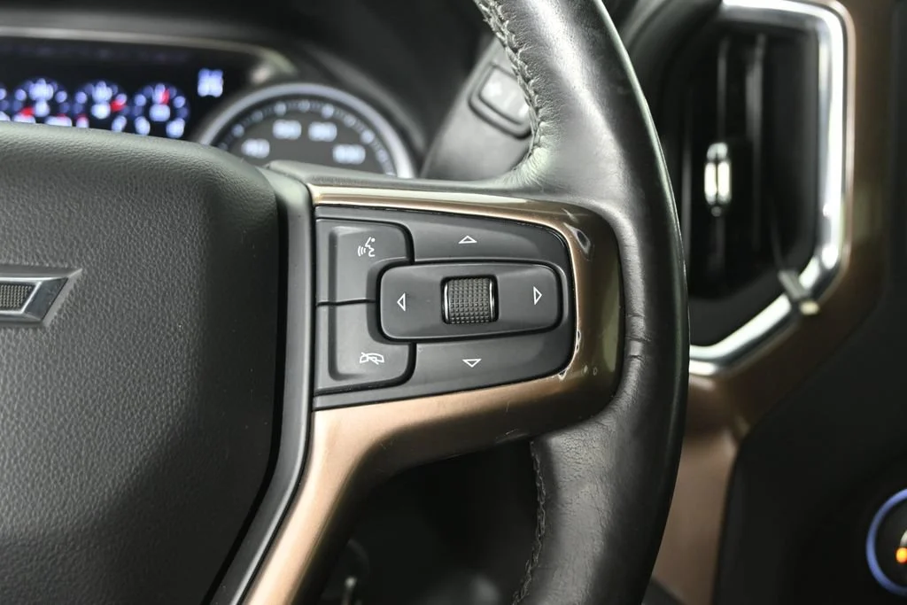 Used 2019 BLACK Chevrolet Custom Trail Boss image 36