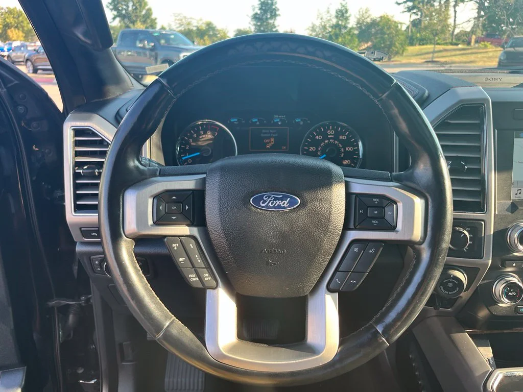 Used 2017 Black Ford Platinum image 17