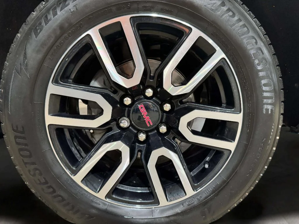 Used 2023 Onyx Black GMC AT4 image 38