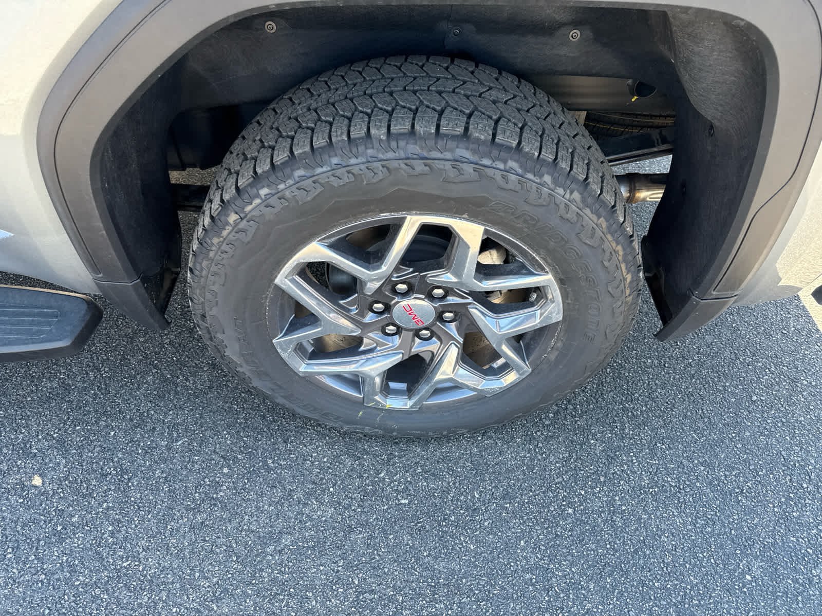 2026 GMC Sierra 1500 SLT - Photo 10
