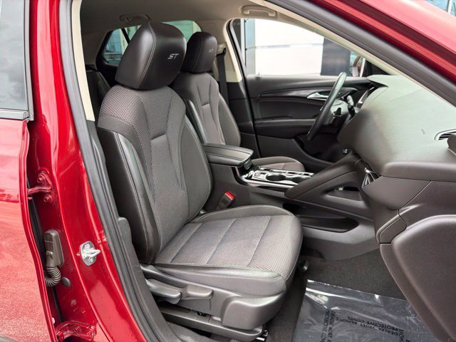 Used 2022 CINNABAR METALLIC Buick Preferred image 21