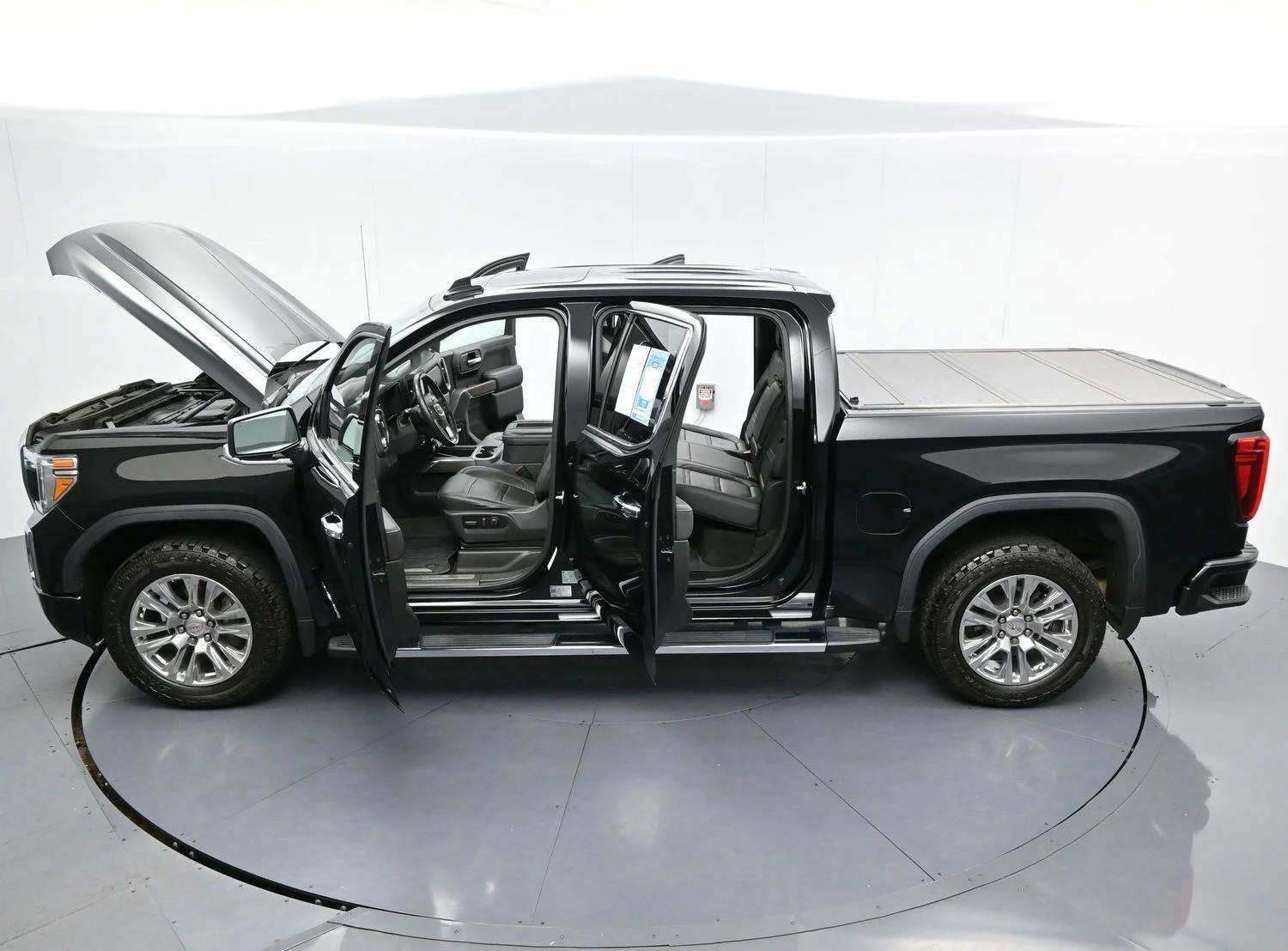 Used 2021 Onyx Black GMC Denali image 45
