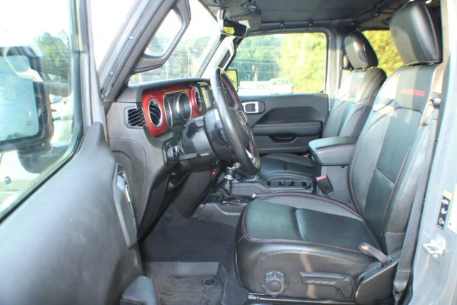 Used 2022  Jeep Unlimited Rubicon image 13