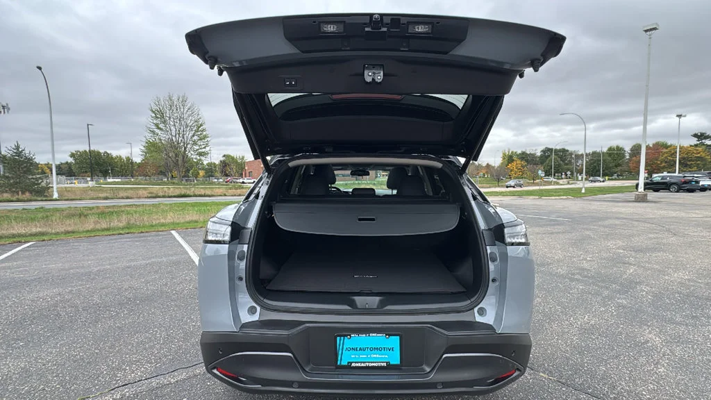 Used 2025 Gray Nissan SL image 11