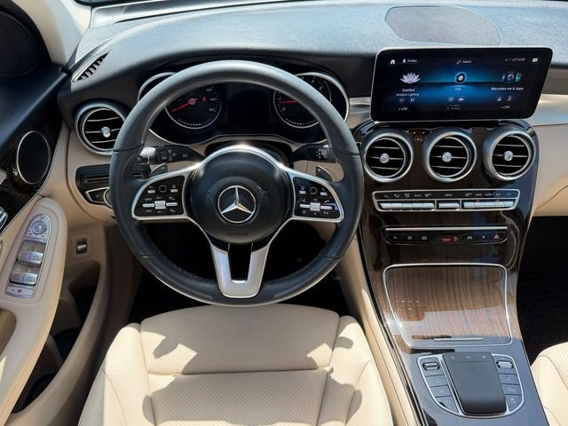 Used 2022  Mercedes-Benz GLC 300 image 15