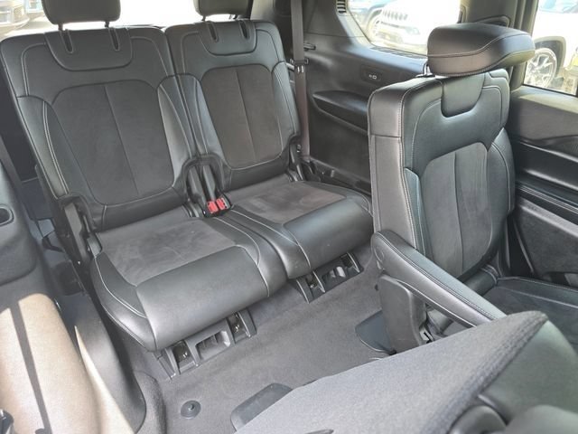 Used 2024 Baltic Gray Metallic Clearcoat Jeep Altitude X image 32