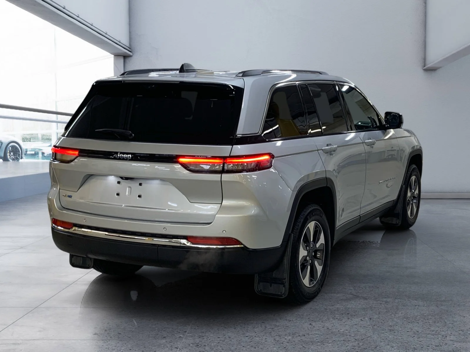 New 2023 Silver Zynith Jeep  image 5