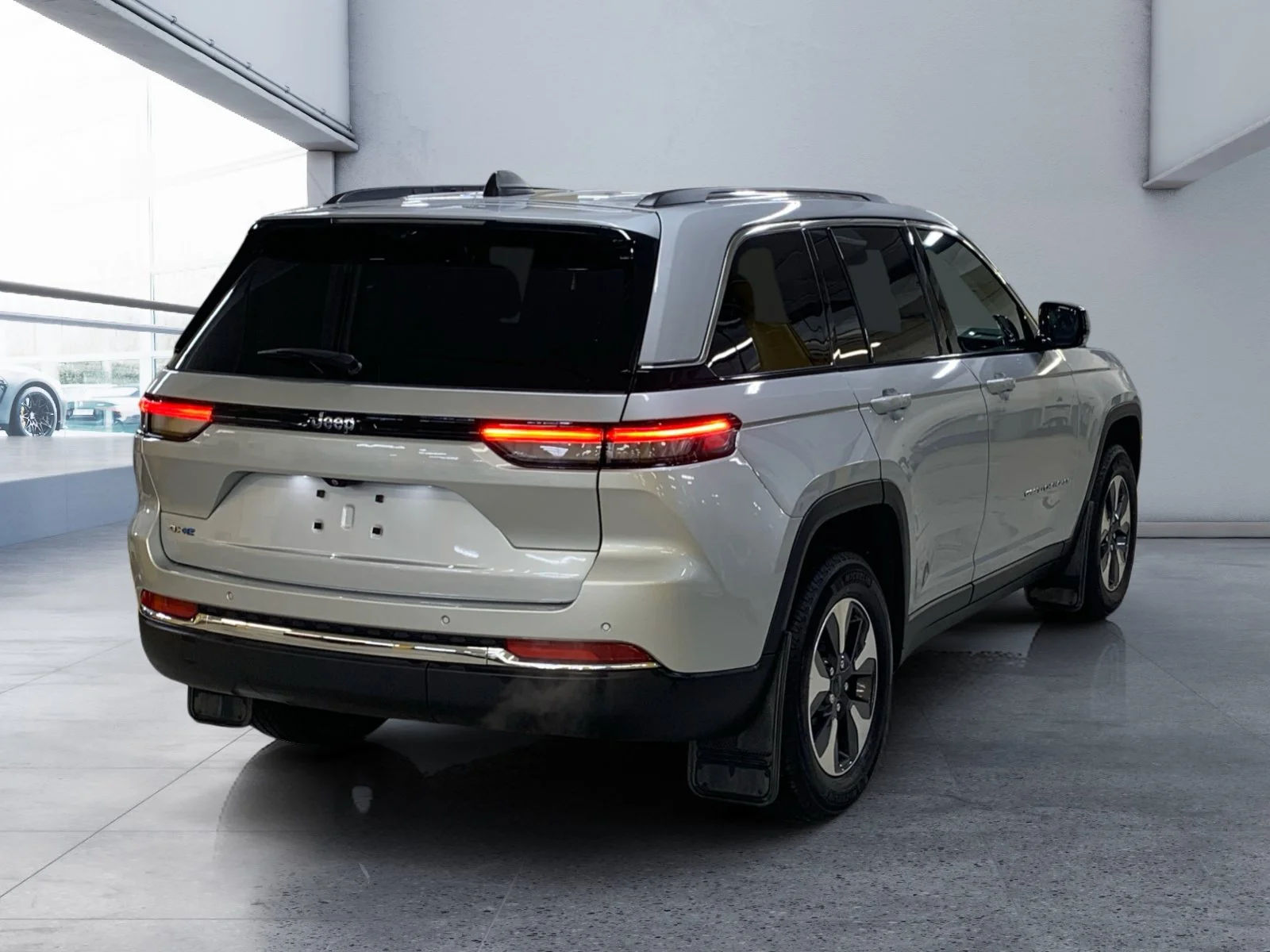 New 2023 Silver Zynith Jeep  image 5