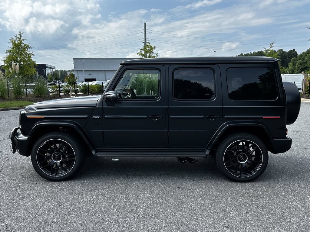 New 2027 MANUFAKTUR Night Black Magno Mercedes-Benz AMG® G 63 image 42