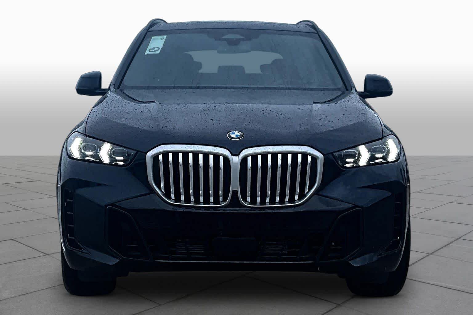 Used 2026 Carbon Black Metallic BMW xDrive40i image 3