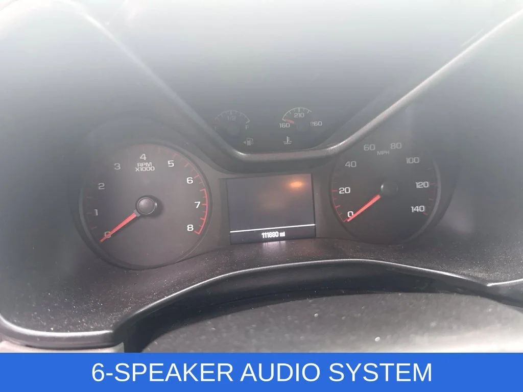Used 2015 White GMC Base image 7