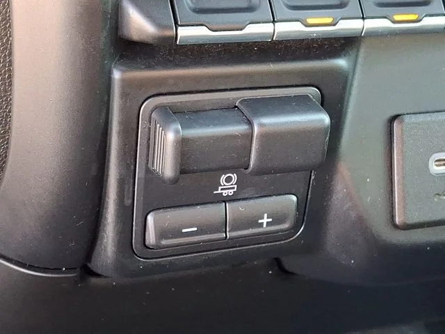 Used 2019 White Chevrolet LT image 22