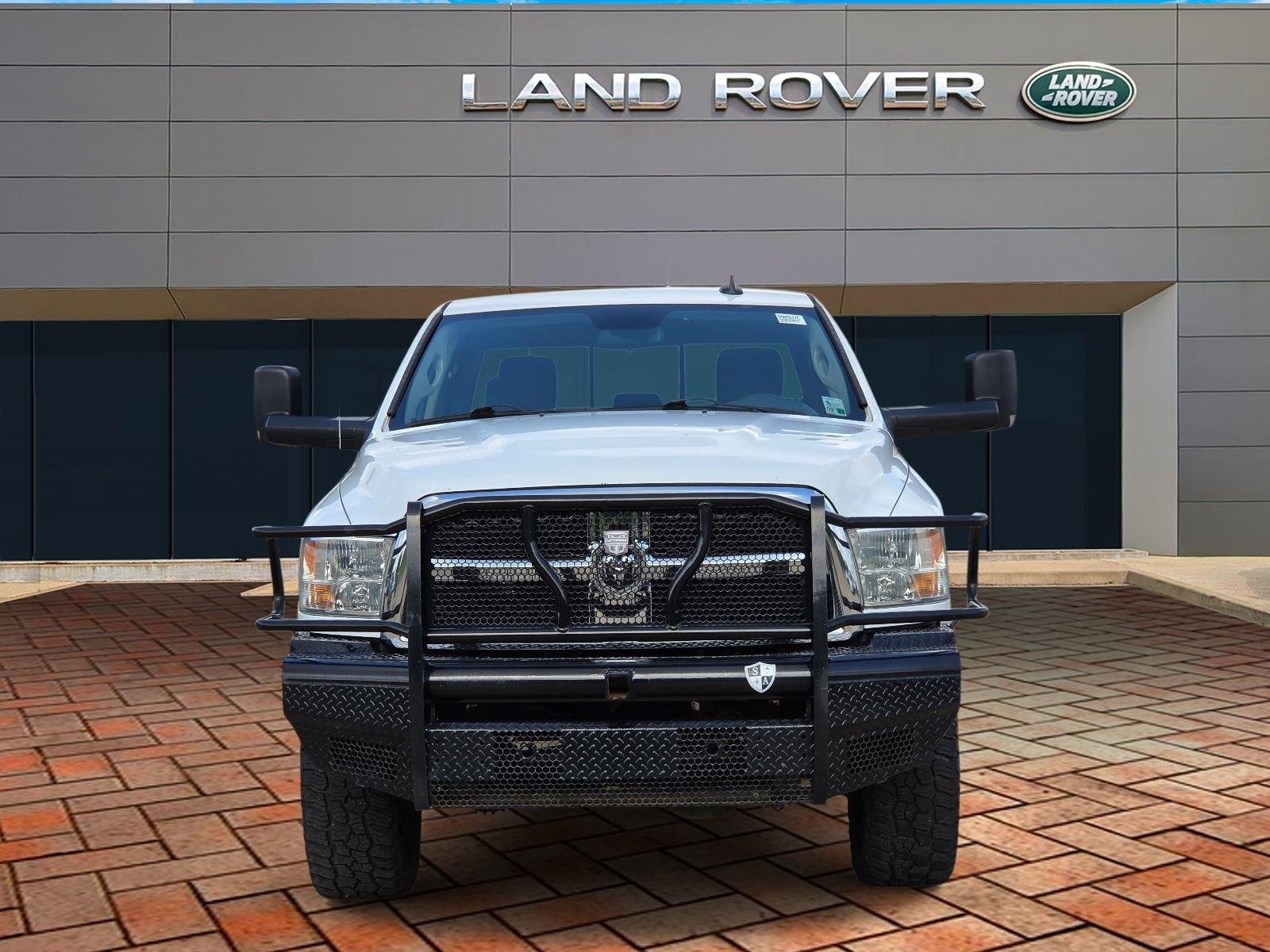 Used 2015 Bright White Clearcoat Ram SLT image 2