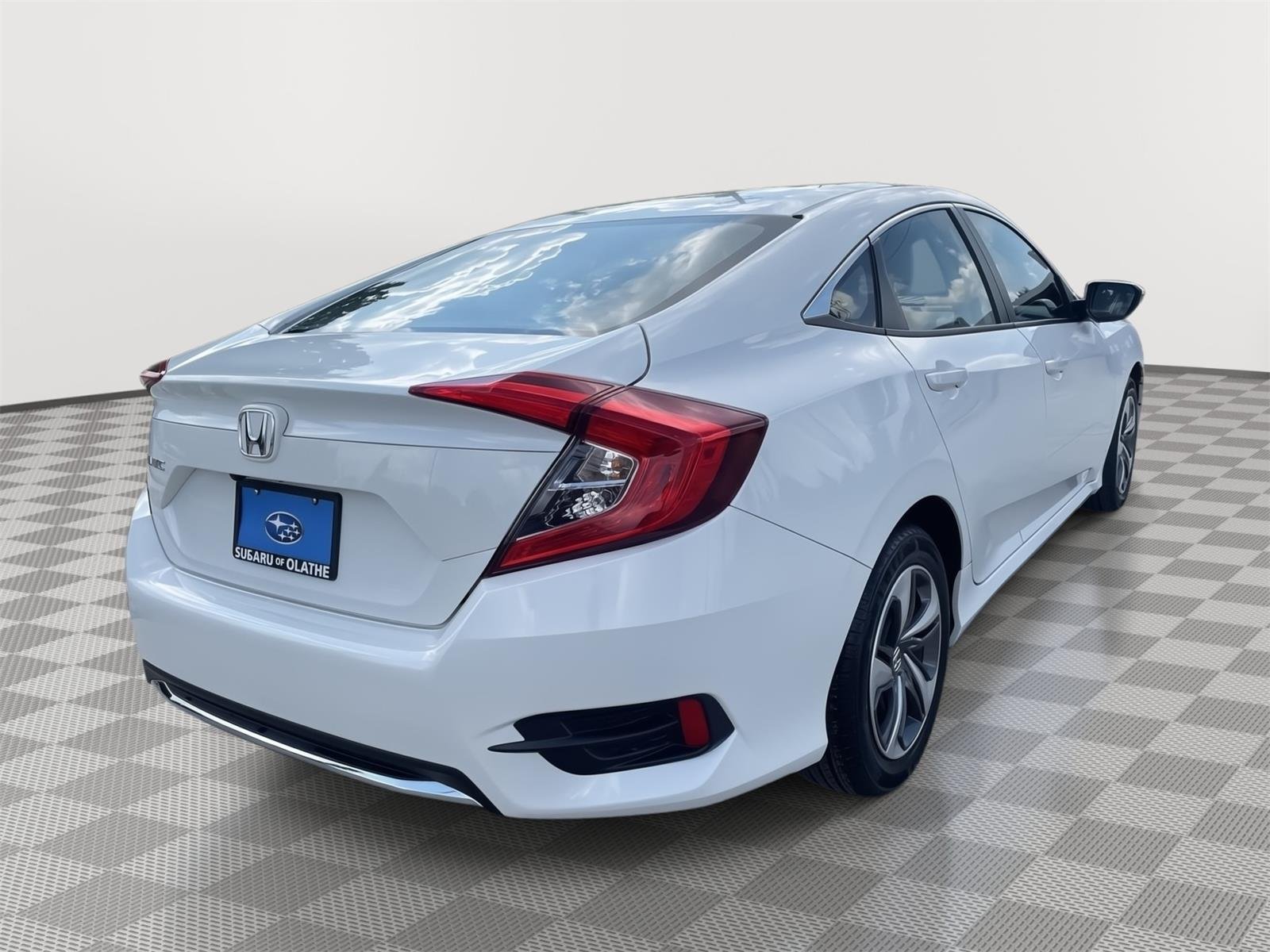 Used 2019 Platinum White Pearl Honda LX image 23