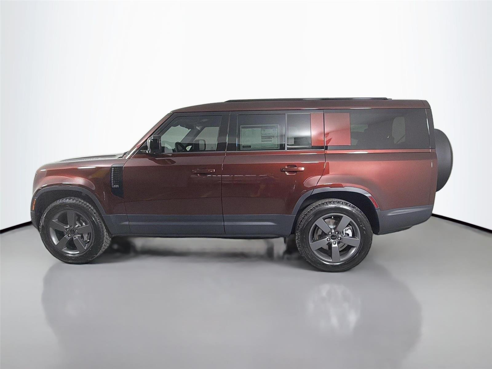 New 2026 SEDONA RED Land Rover S image 8