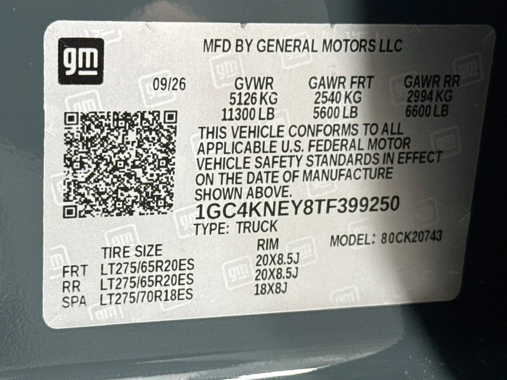 New 2026 Gray Chevrolet LT image 30