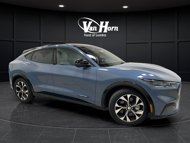 Used 2023 Vapor Blue Metallic Ford Premium image 1