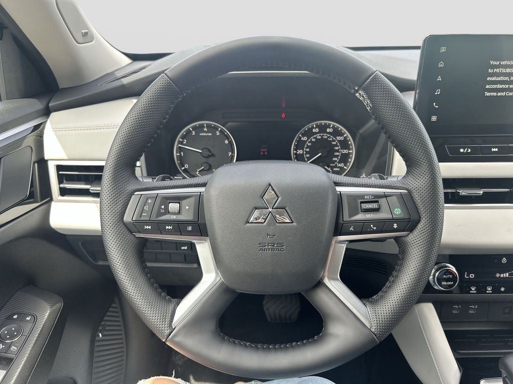 New 2026 BLK DIAMOND Mitsubishi SE image 21