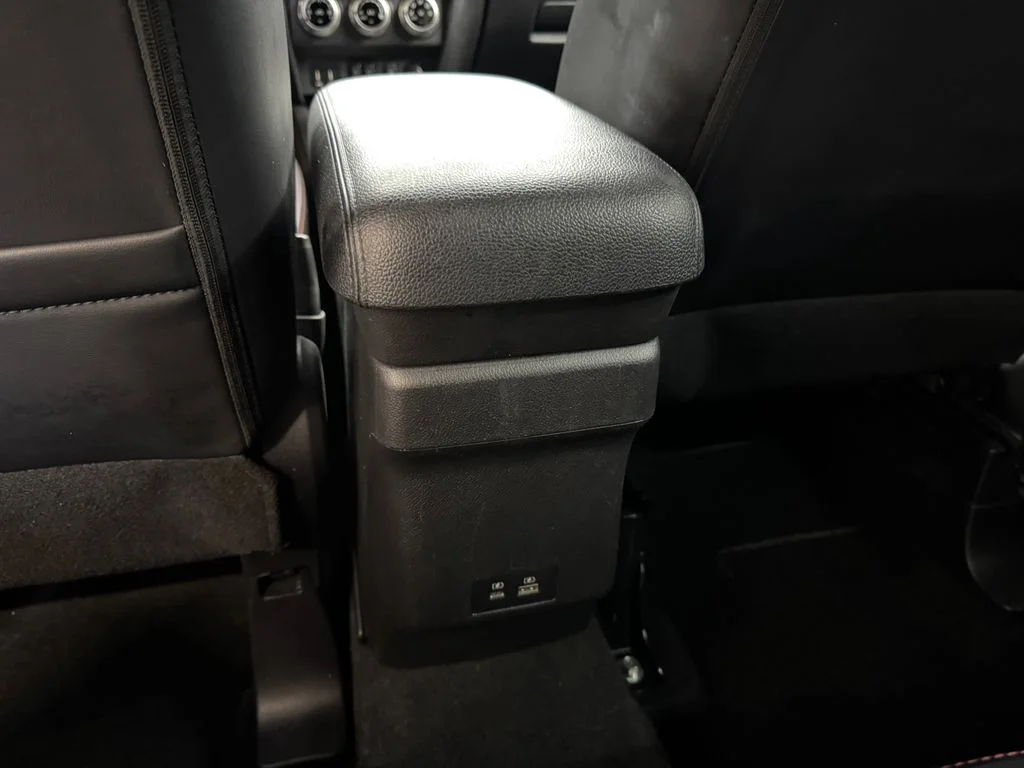 Used 2024 Black Mitsubishi 2.0 SE image 26
