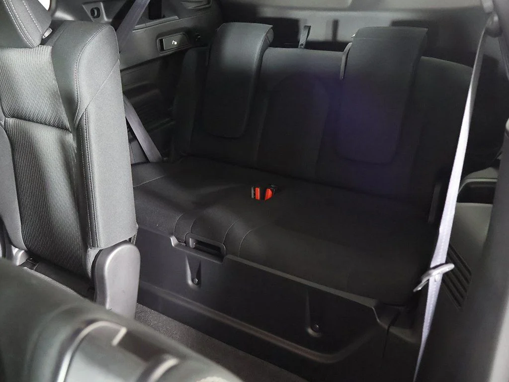 New 2026 Black Mitsubishi ES image 33