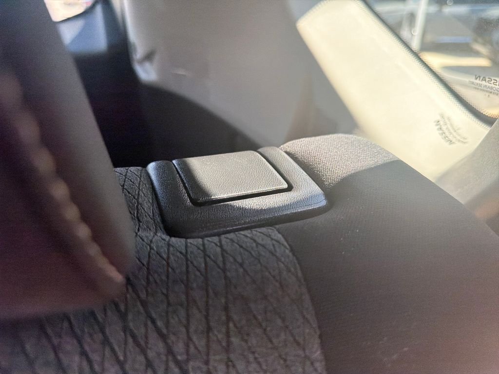 New 2026 Nissan Rogue SV 4D Sport Utility