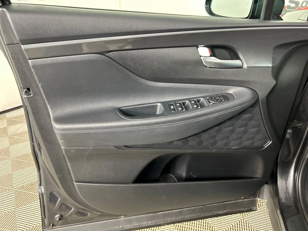 Used 2021 Gray Hyundai SEL image 11