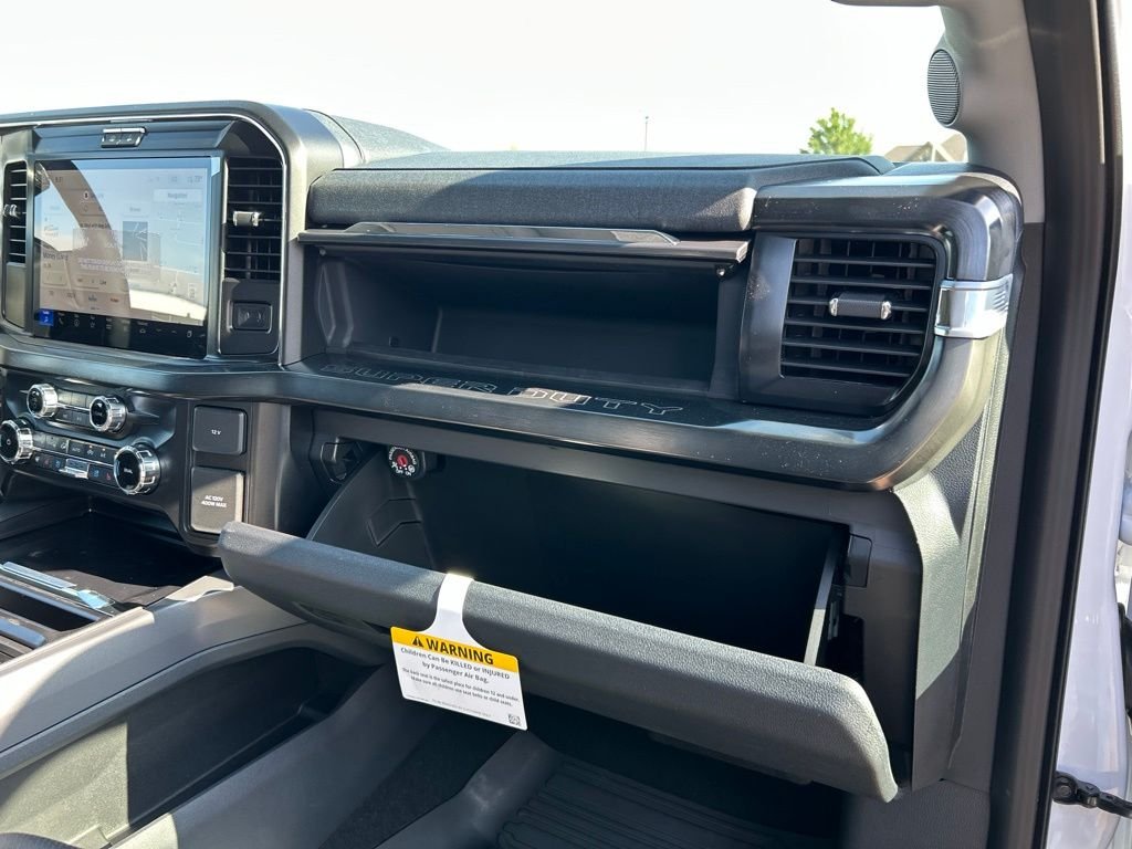 New 2026 Oxford White Ford Lariat image 49