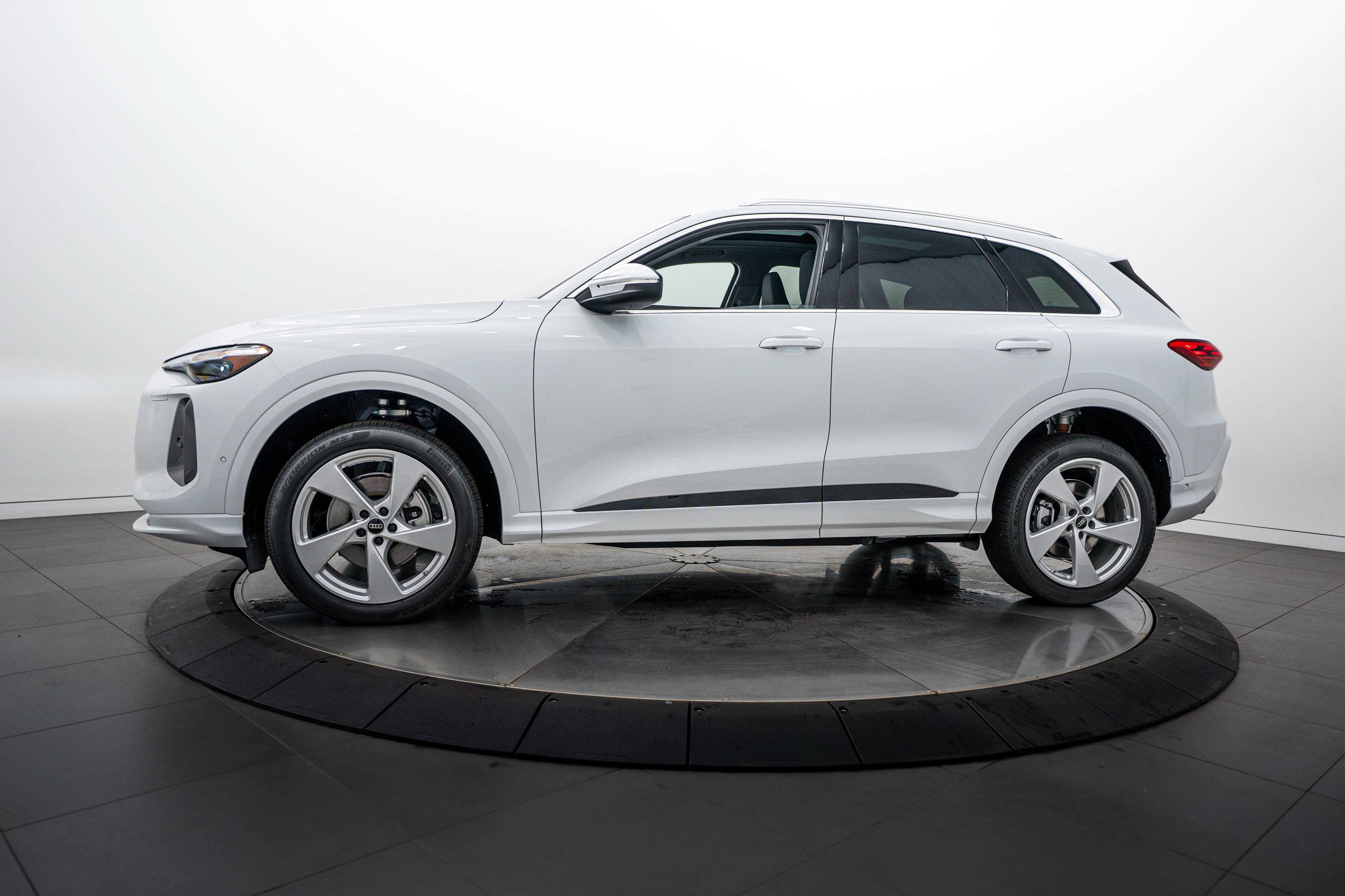 New 2026 Glacier White Audi Premium Plus image 6