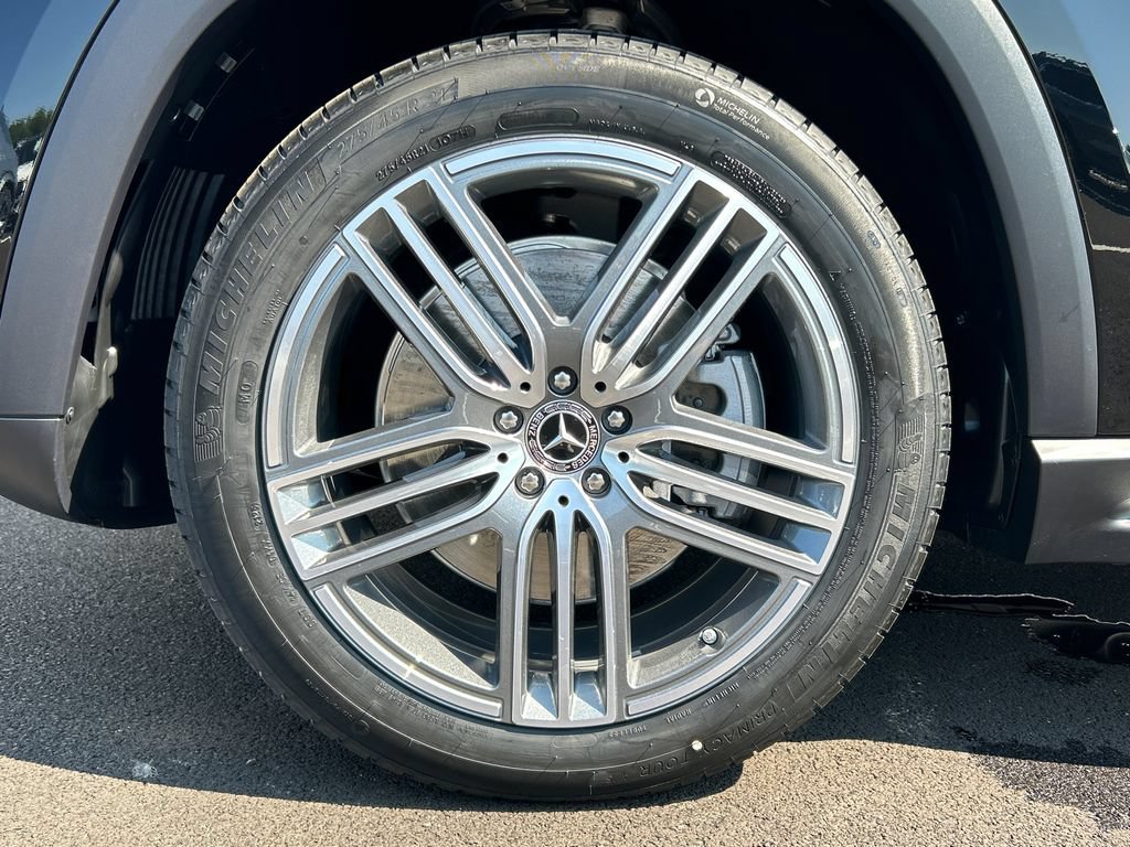 New 2026 Black Mercedes-Benz GLS 450 image 74