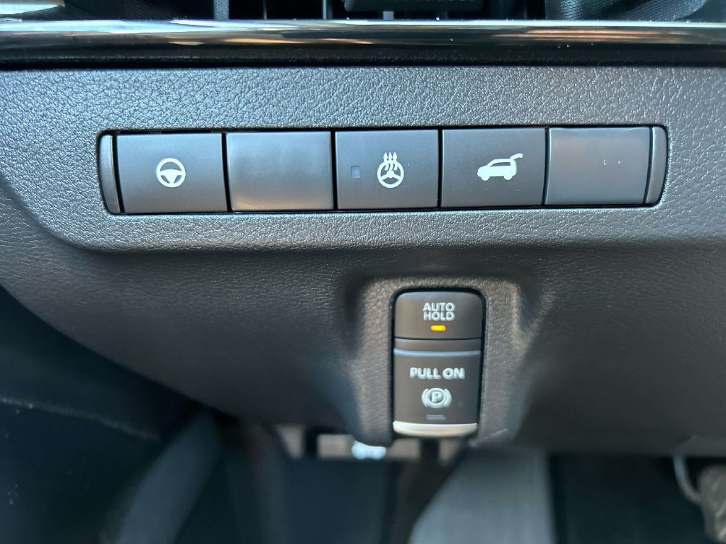 Used 2025 Blue Nissan SL image 37