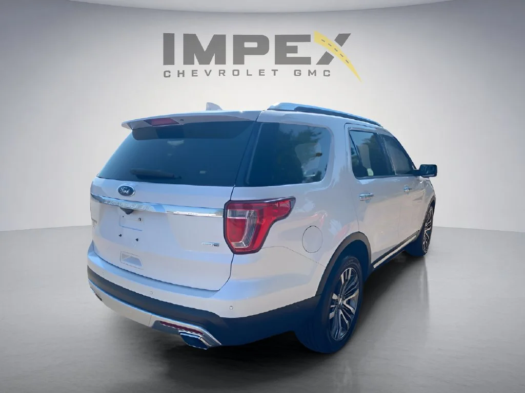 Used 2017 White Ford Platinum image 5
