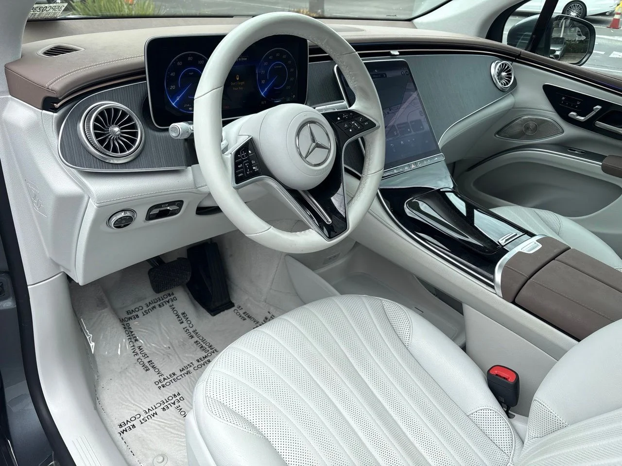 Certified Used 2023 Gray Mercedes-Benz 450 Sport Utility Premium Trim w/Third Row Seats image 4