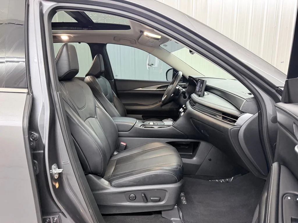Certified Used 2023 Gray INFINITI LUXE image 46