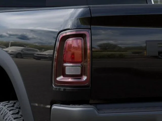 New 2026 Diamond Black Crystal Pearl-Coat Exterior Paint RAM TRADESMAN image 10